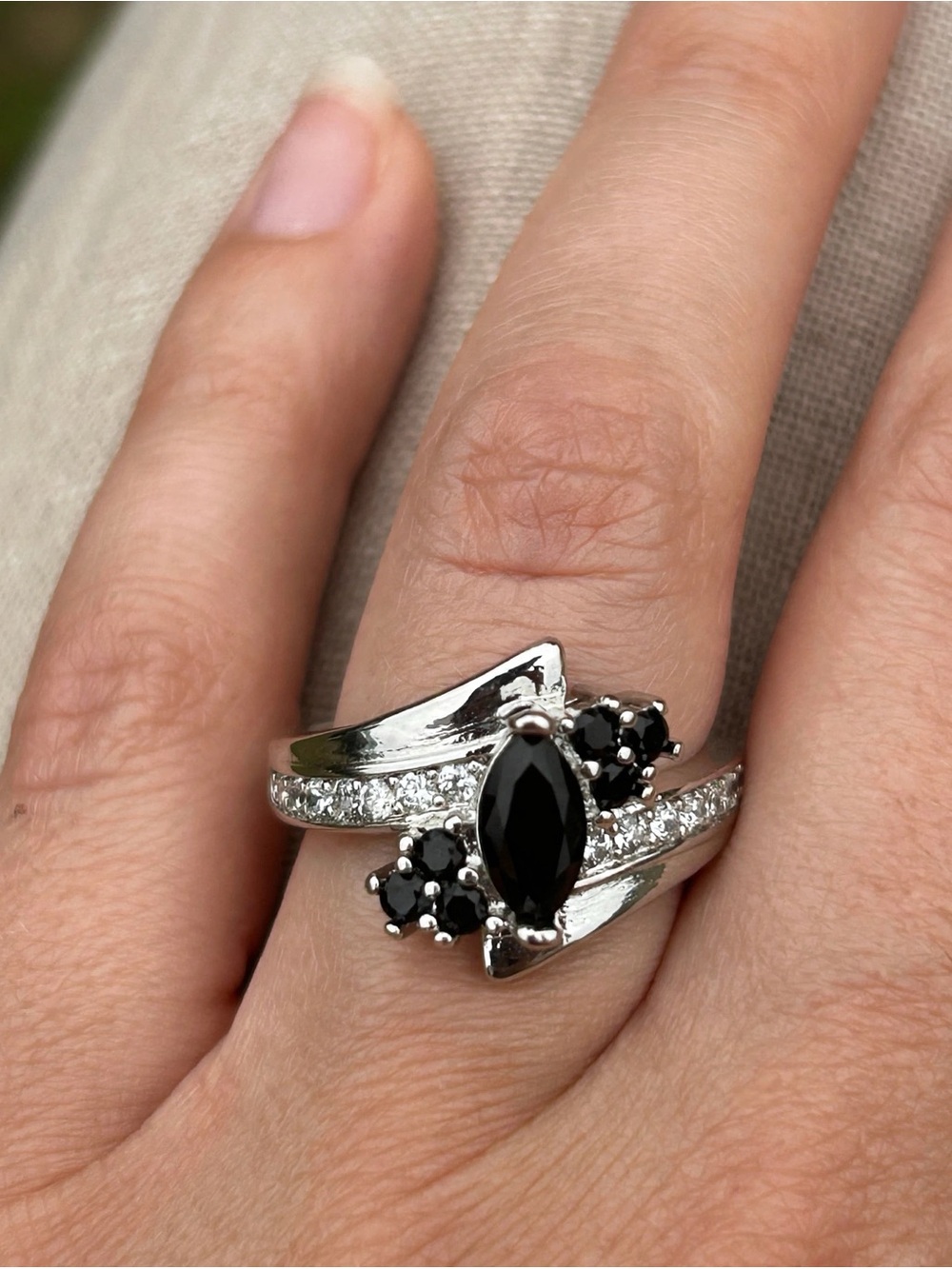 Genuine 925 Sterling Silver Black Gemstone Bypass Ring
Size 7